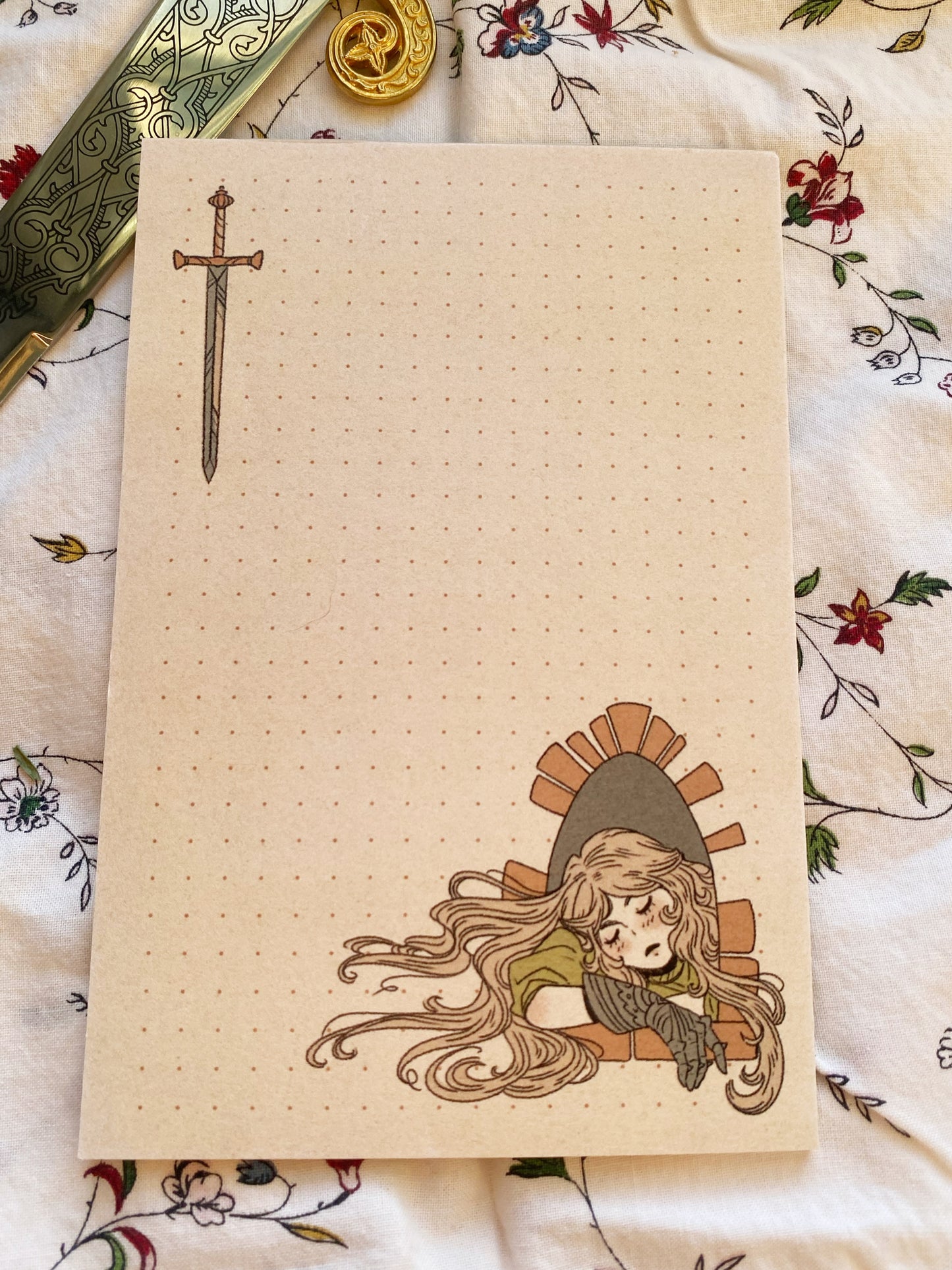 Gauntlet Girl Magnetic Dot Grid Notepad